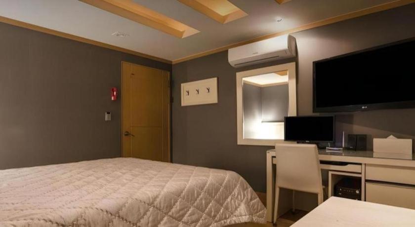 סיאול Sinyoung Motel מראה חיצוני תמונה